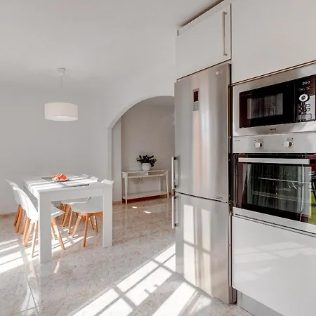 Bonita Casa Nina Con Jacuzzi By Paramount Holidays Holiday home