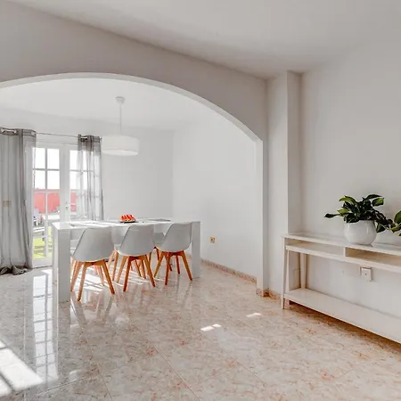 Holiday home Bonita Casa Nina Con Jacuzzi By Paramount Holidays